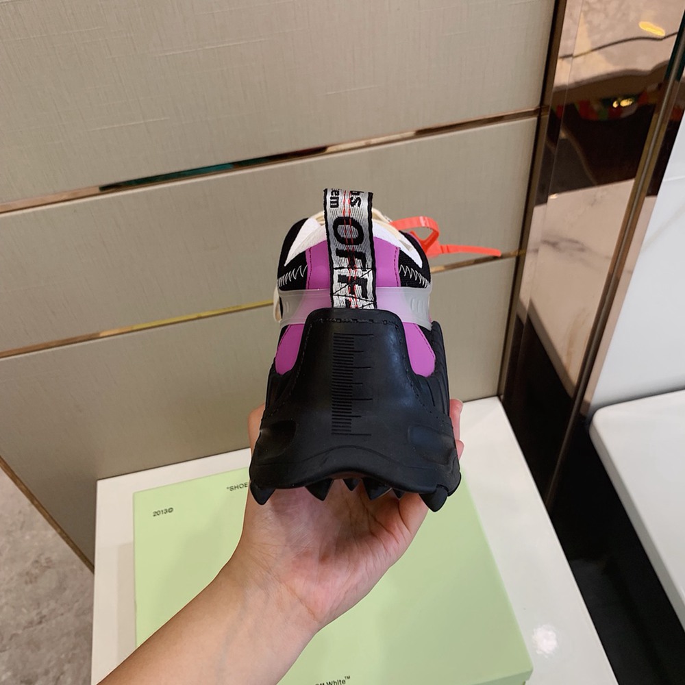 0ffWhite Sneaker