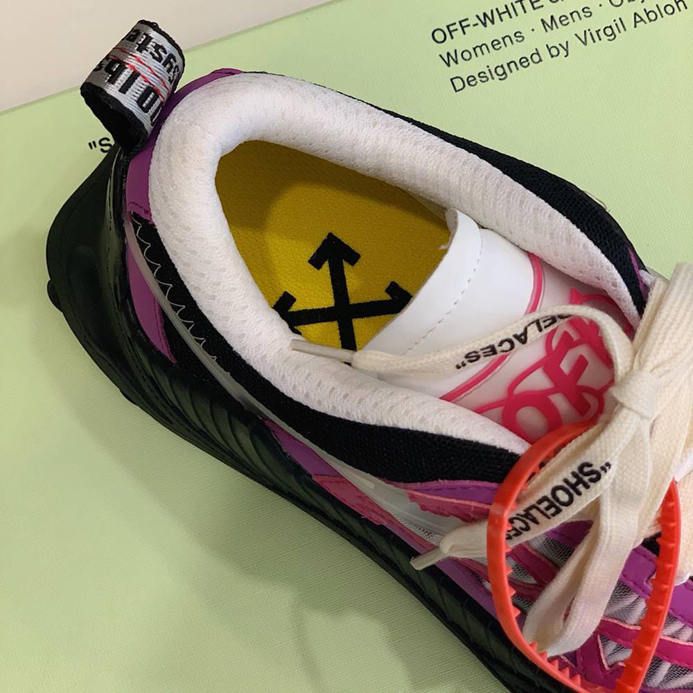 0ffWhite Sneaker