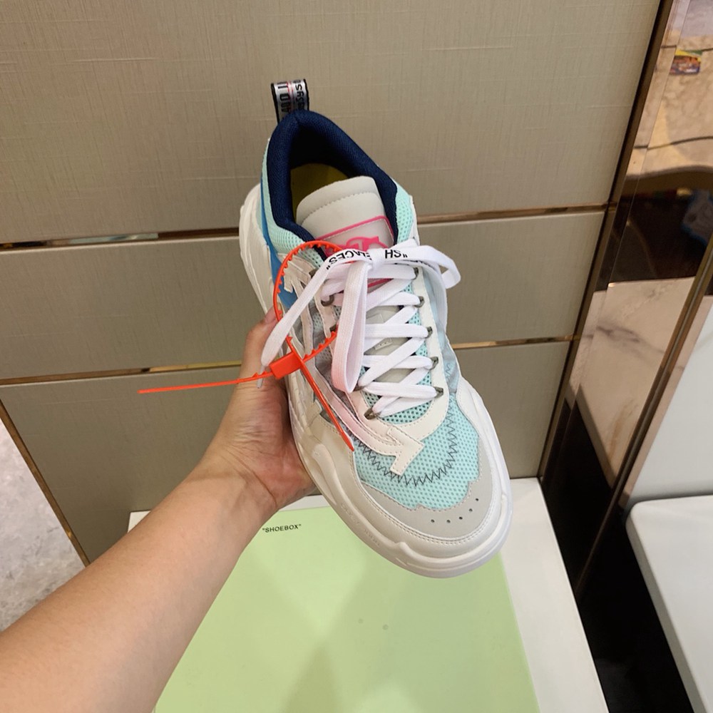 0ffWhite Sneaker