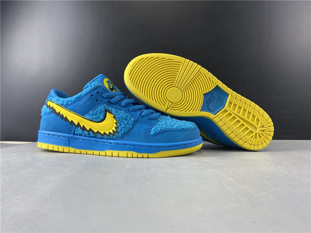 Grateful Dead x Dunk Low SB 