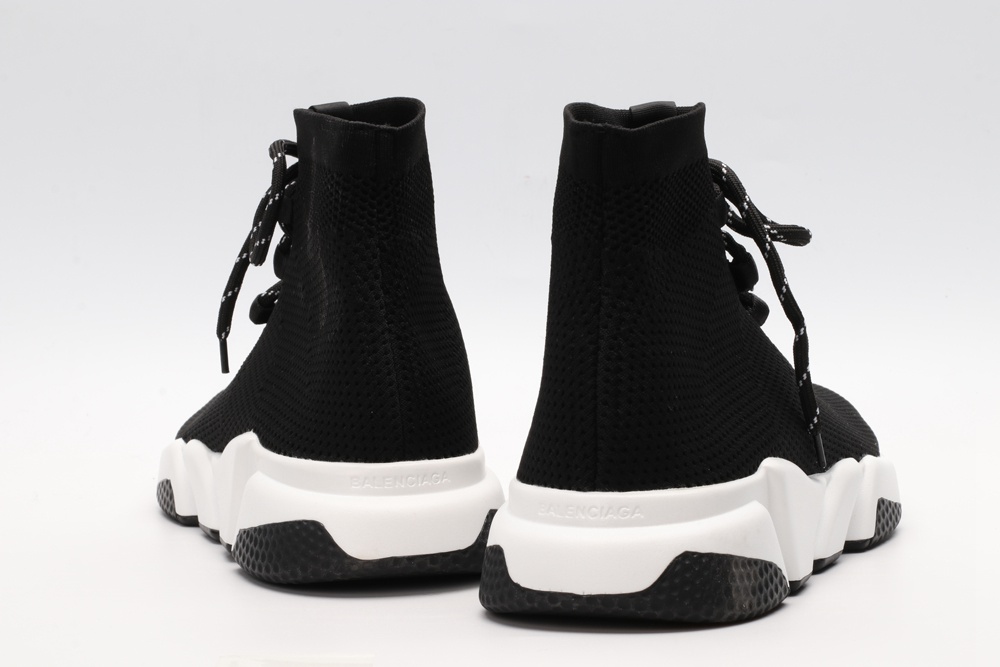 BLG Wmns Speed Trainer Mid Lace Up Black