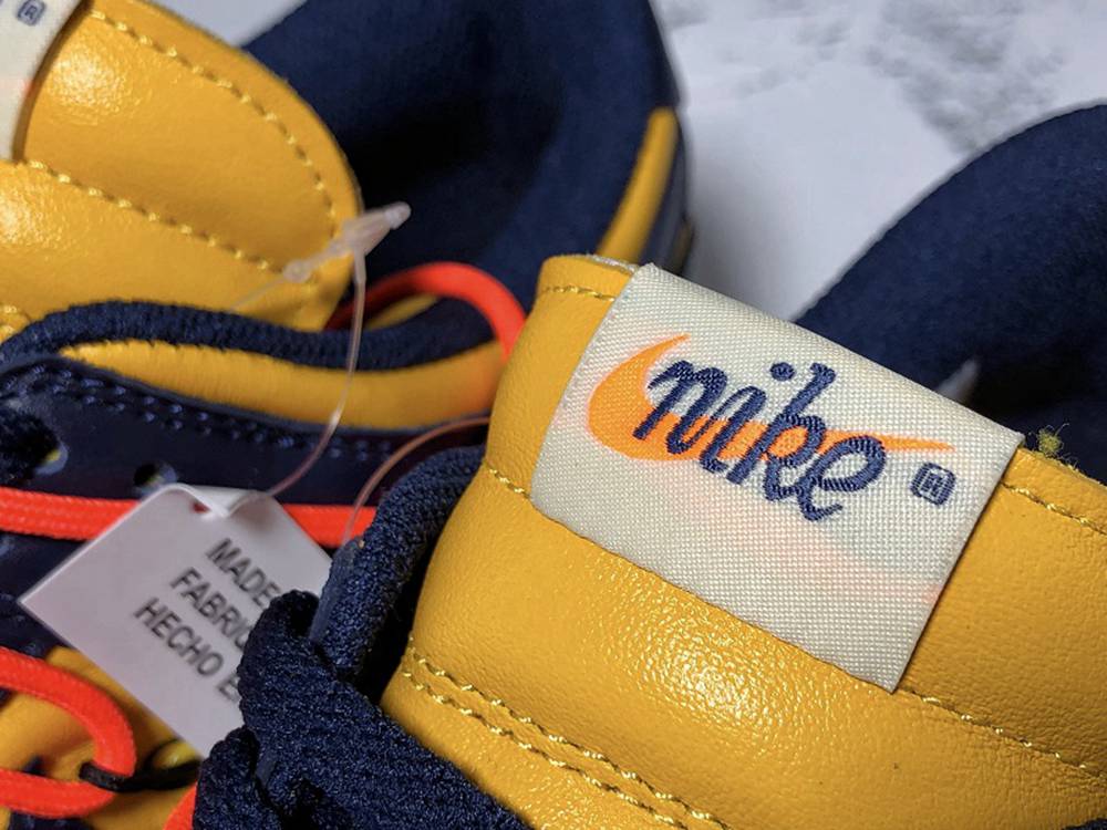Off-White x Dunk Low University Gold(CT0856-700)