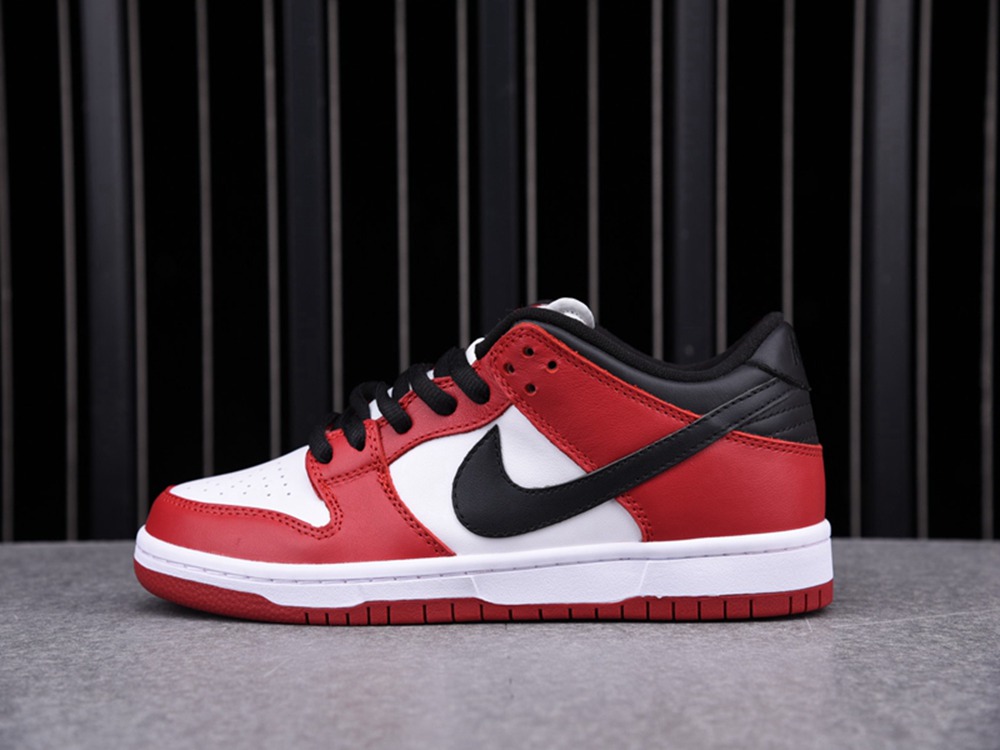 NIKE Dunk Low SB 