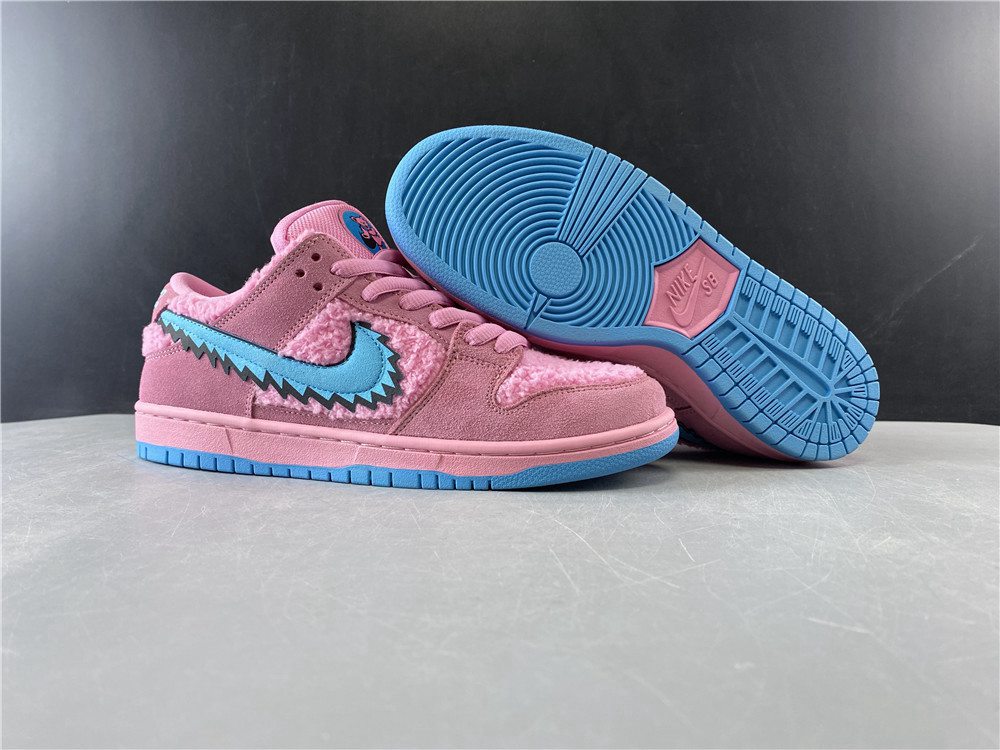 Grateful Dead x Dunk Low SB 