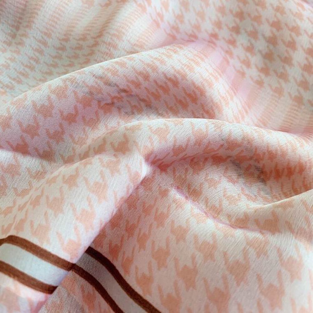 Bv*b*rry Scarf