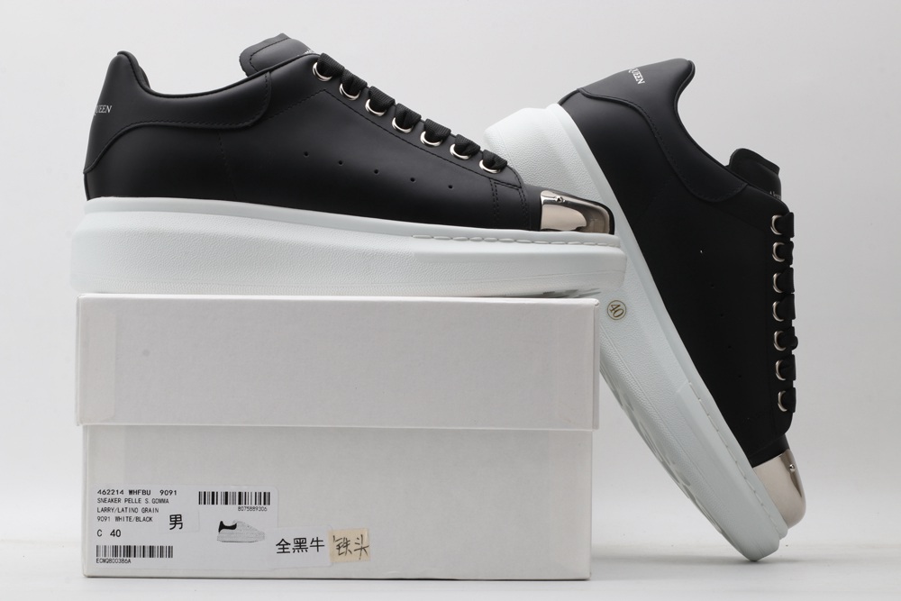 AMQ Leather Black Sneakers