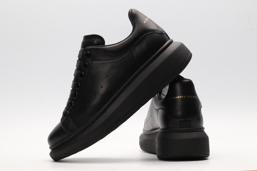 AMQ black oversized sneakers