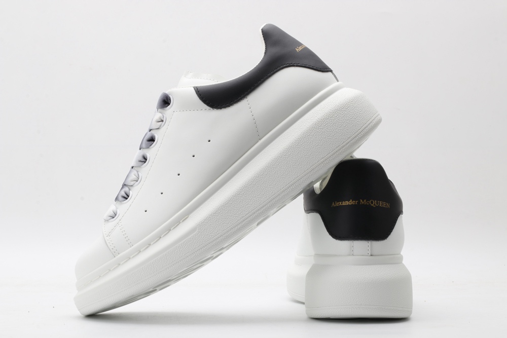 AMQ oversized sneakers with black heel