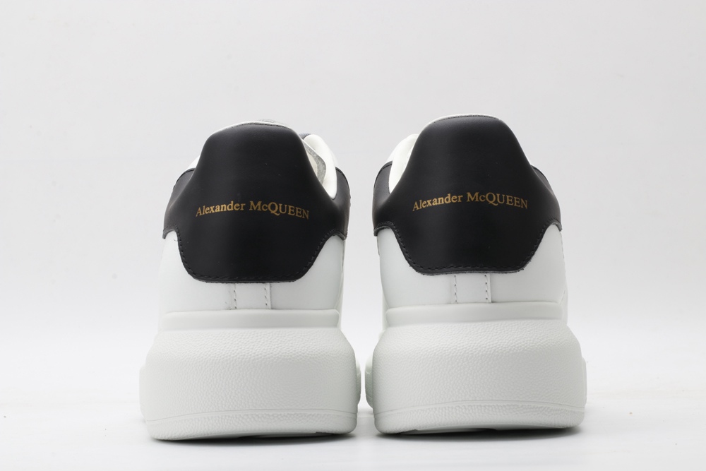 AMQ oversized sneakers with black heel