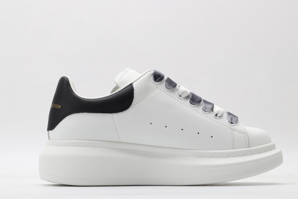 AMQ oversized sneakers with black heel
