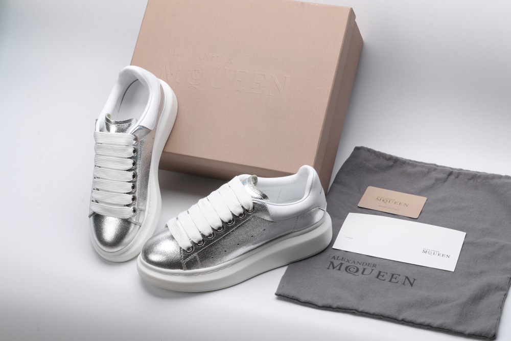 AMQ Sneakers