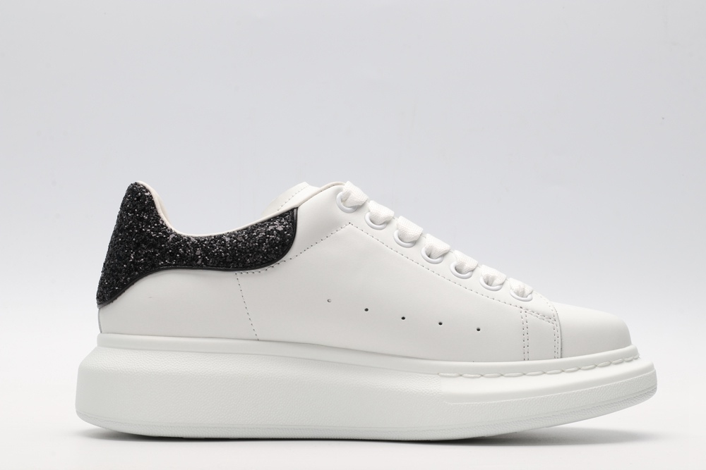 AMQ oversized sneakers with black heel