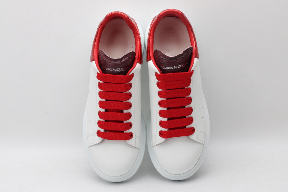 AMQ OVERSIZED SNEAKER