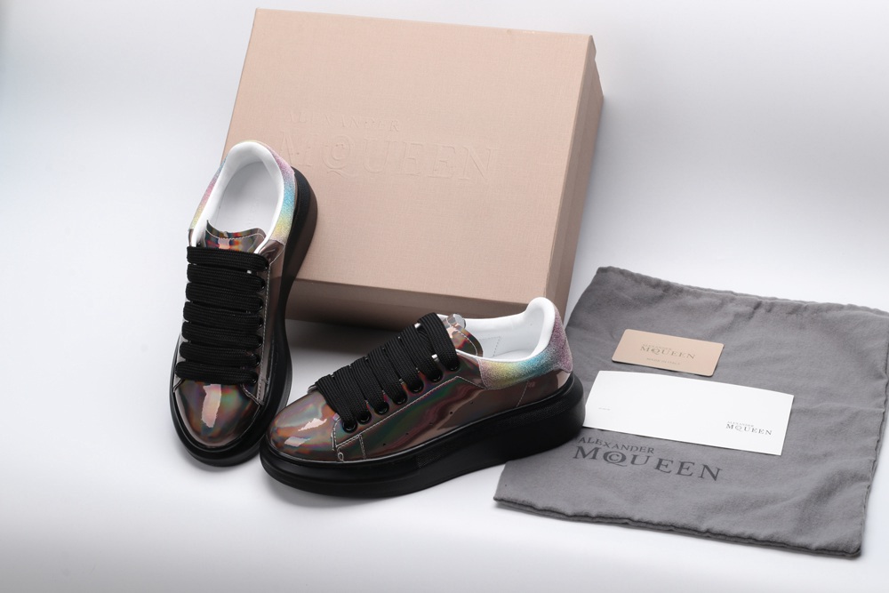 AMQ OVERSIZED SNEAKER