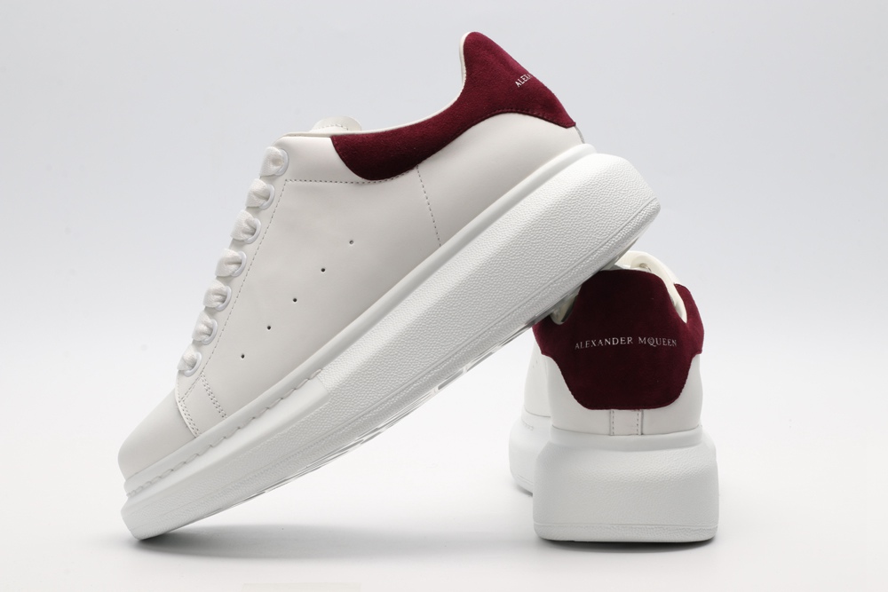 AMQ OVERSIZED SNEAKER